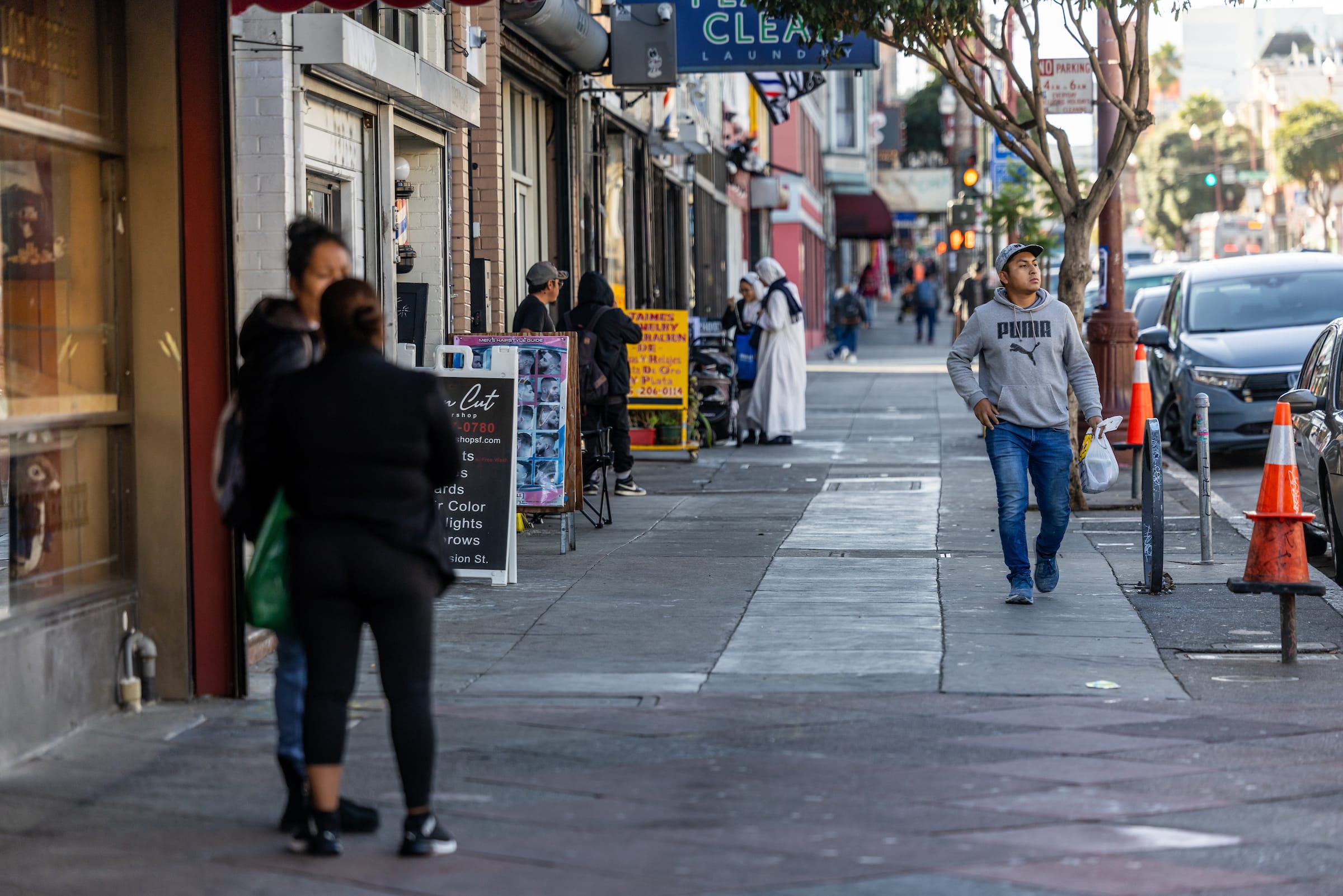Street scene Mission District, San Francisco CA